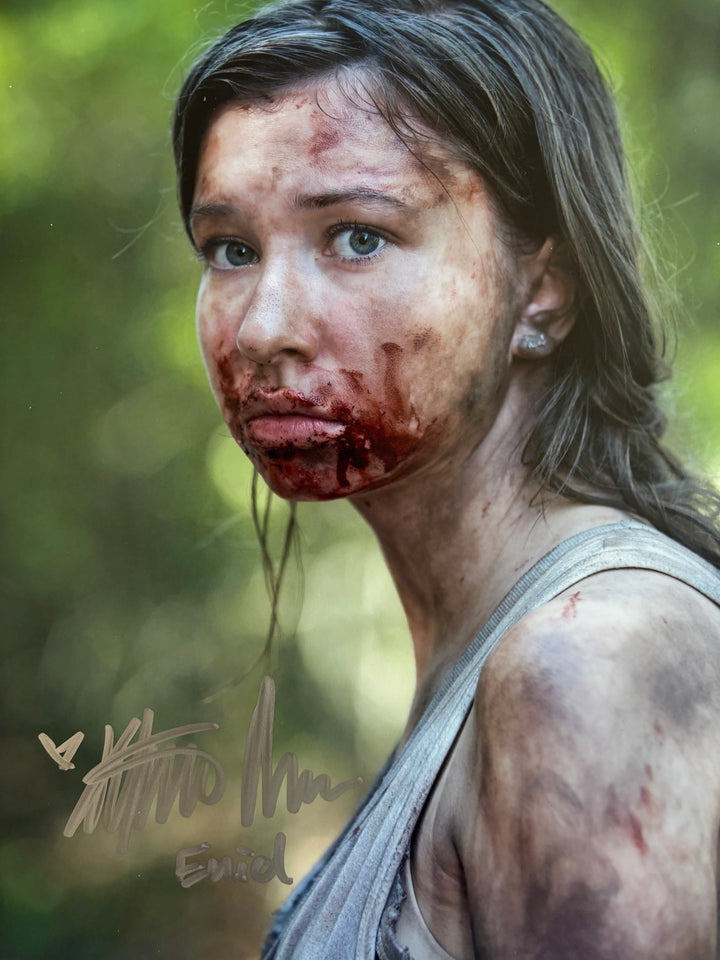 Katelyn Nacon signed Autograph 8x10 The Walking Dead