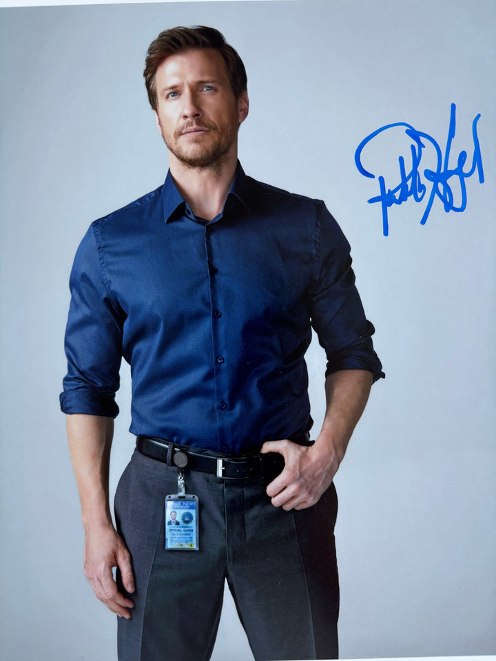 Patrick Heusinger signed Autograph 8x10 Absentia