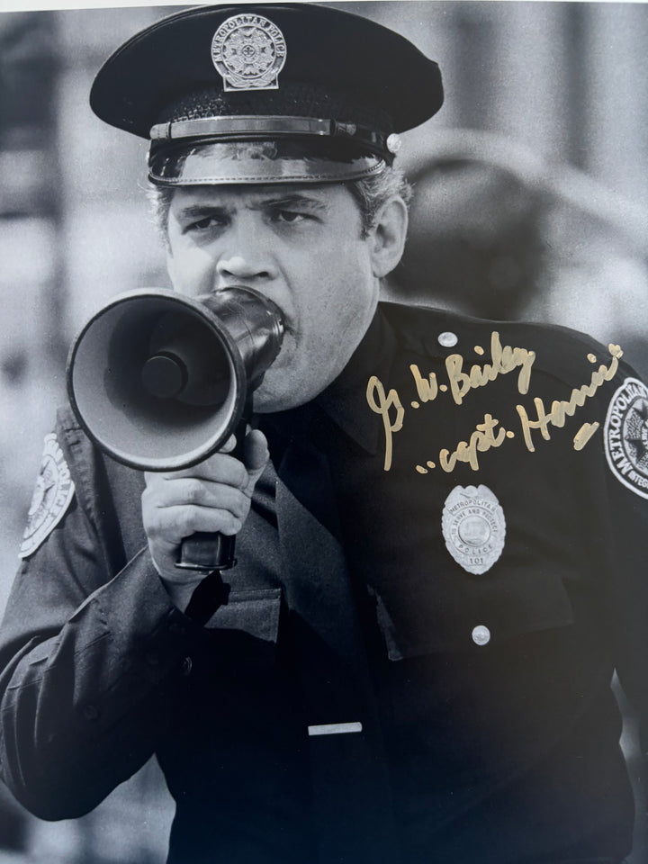 G. W. Bailey signed Autograph 8x10 Police Academy