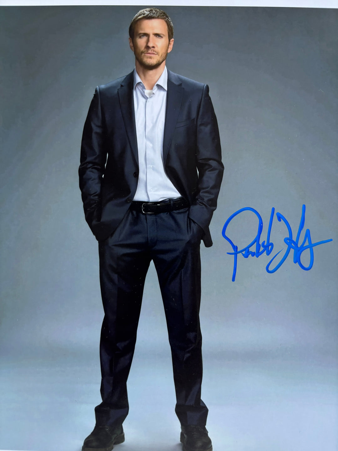 Patrick Heusinger signed Autograph 8x10 Absentia